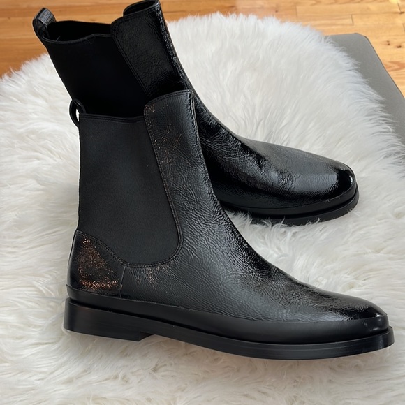 Vince - Picture 6 of 7